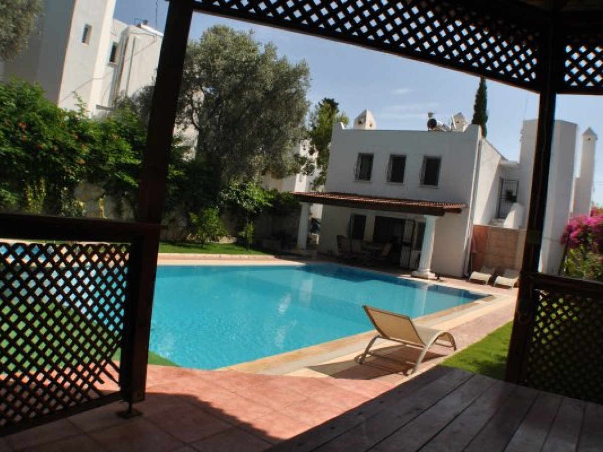 4-Bedroom Conservative Private Pool Villa in Torba Secret