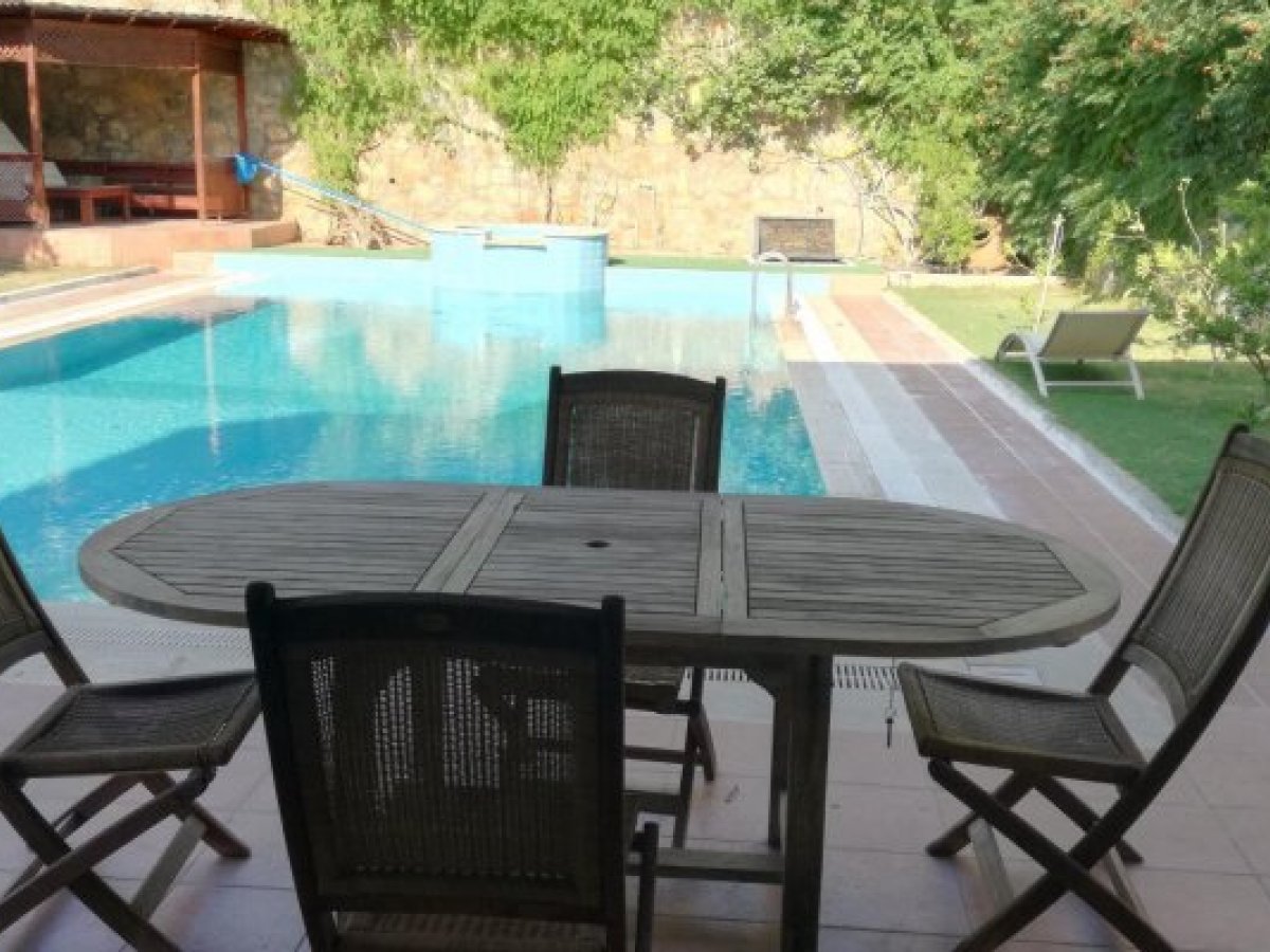 4-Bedroom Conservative Private Pool Villa in Torba Secret