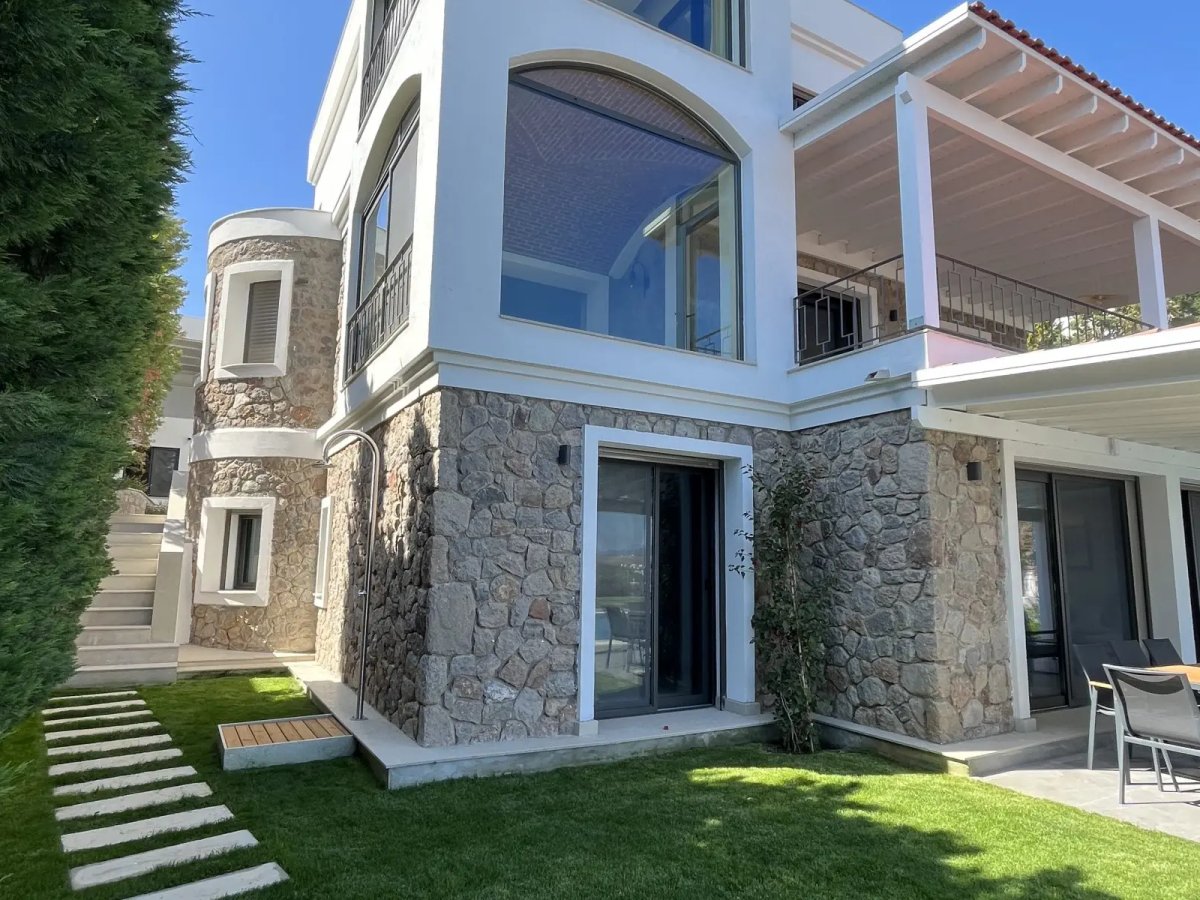 Bodrum Turgutreiste 5 Odalı Özel Havuzlu Deniz Manzaralı Villa Su