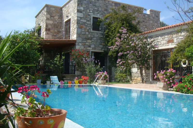 Bodrum Bitezde 5 Odalı Özel Havuzlu Villa